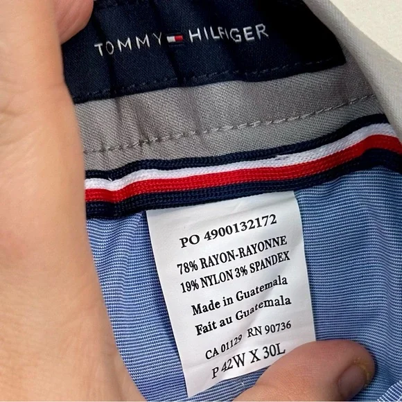 NWT Tommy Hilfiger Men's Light Gray TH Flex Pants - Size: 42/30